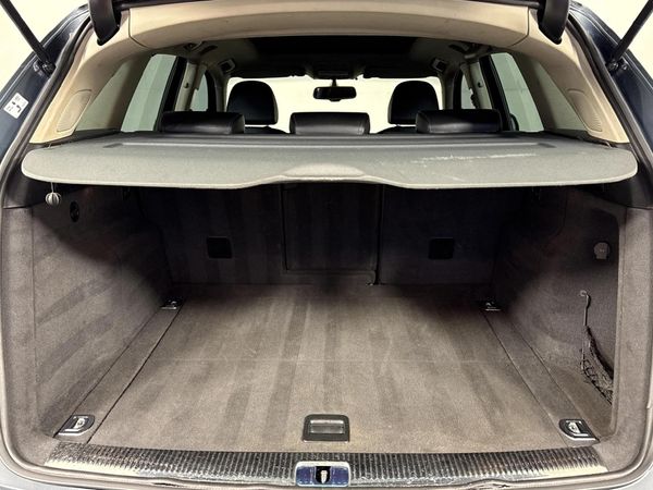2011-Audi-Q5-30-TDI-quattro-Auto image:15