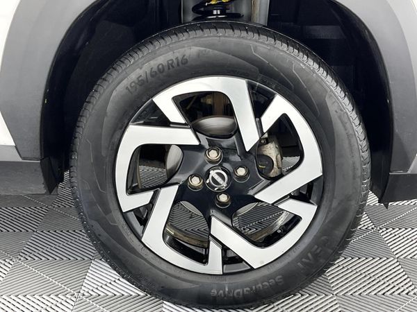 2023-Nissan-Magnite-10-Acenta-Plus-AMT image:4