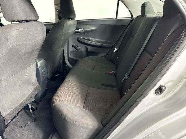 2015-Toyota-Corolla-Quest-16-Plus image:3