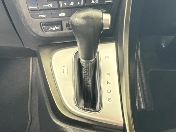 2015-Honda-Civic-Tourer-18-Executive-Auto image:10
