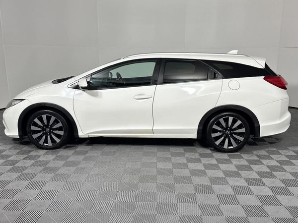 2015-Honda-Civic-Tourer-18-Executive-Auto image:18