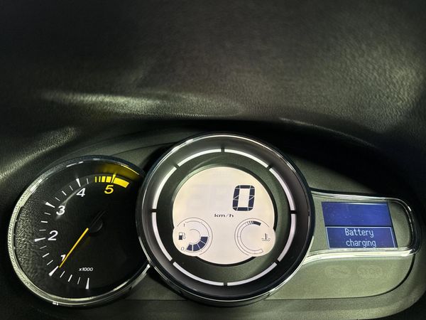 2009-Renault-Megane-III-19-dCi-Dynamique-5-dr image:2