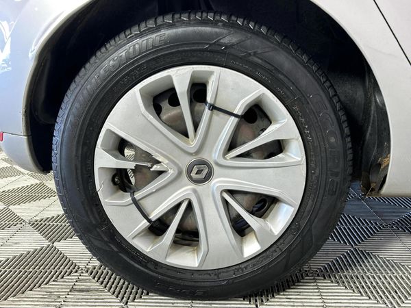 2019-Renault-Clio-IV-900T-Authentique-5-dr-66kW image:7