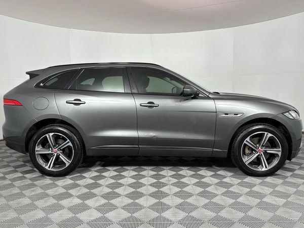 2017-Jaguar-F-Pace-30D-AWD-R-Sport image:17