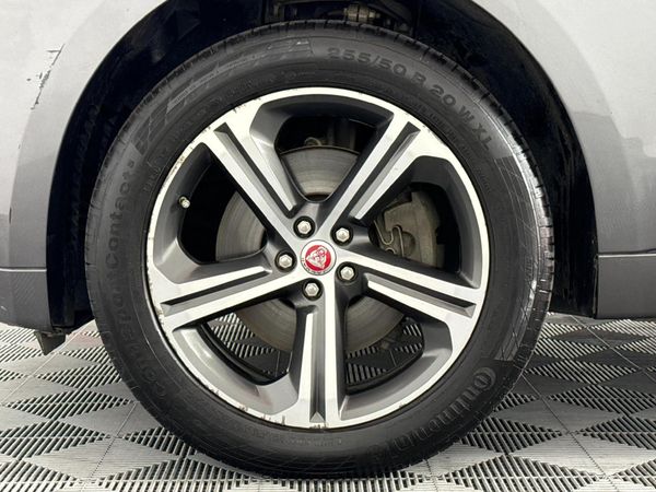 2017-Jaguar-F-Pace-30D-AWD-R-Sport image:4