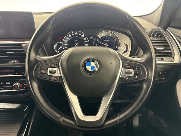 2019-BMW-X3-sDrive18d image:12
