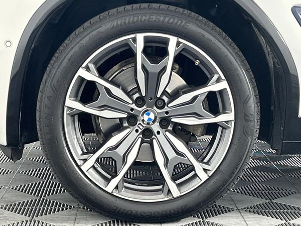 2019-BMW-X4-xDrive20d-M-Sport image:4