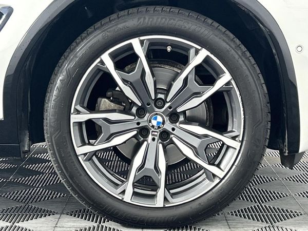 2019-BMW-X4-xDrive20d-M-Sport image:5