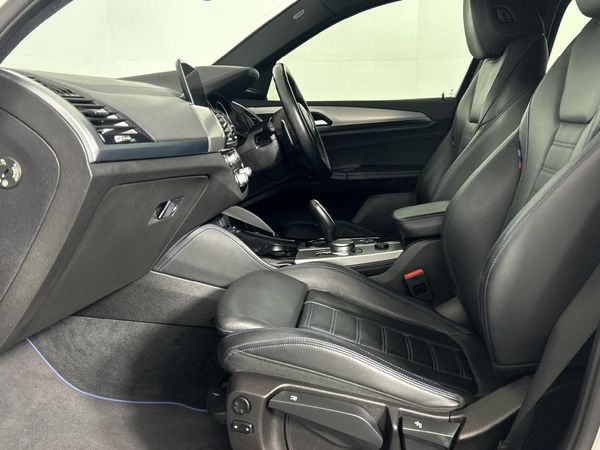 2019-BMW-X4-xDrive20d-M-Sport image:8