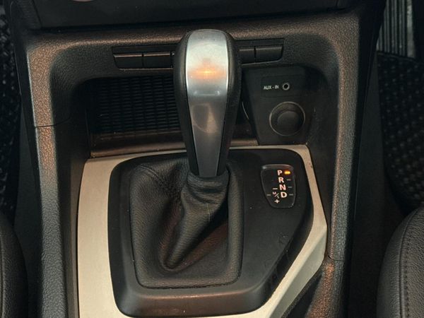 2011-BMW-X1-sDrive20d-Auto image:9
