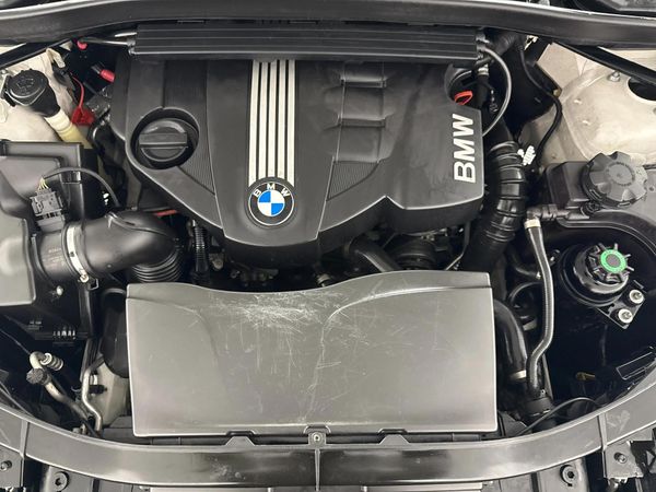 2011-BMW-X1-sDrive20d-Auto image:12