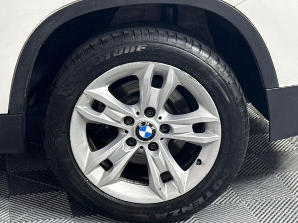 2011-BMW-X1-sDrive20d-Auto image:5