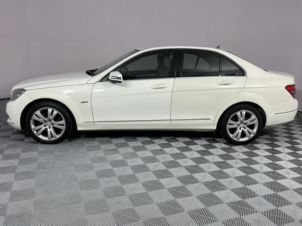 2010-Mercedes-Benz-C-Class-C-180K-BE-Avantgarde-Auto image:19