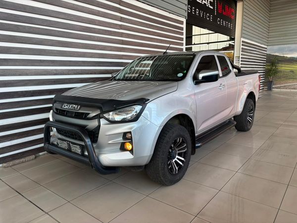 2022-Isuzu-D-Max-19-DDI-HR-LS-Auto-Extended-Cab image:6