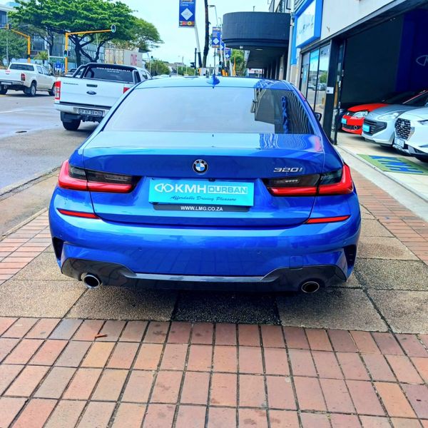 2022-BMW-3-Series-320i-M-Sport image:9