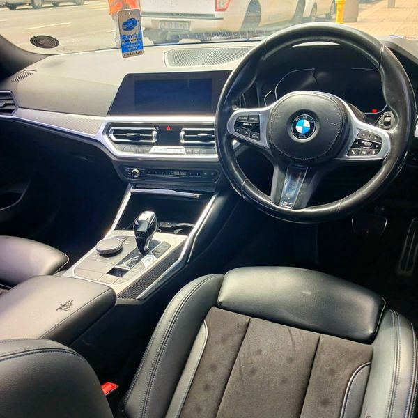 2022-BMW-3-Series-320i-M-Sport image:10