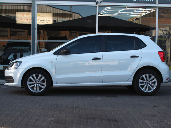 2022-Volkswagen-Polo-Vivo-14-Trendline-5-dr image:1