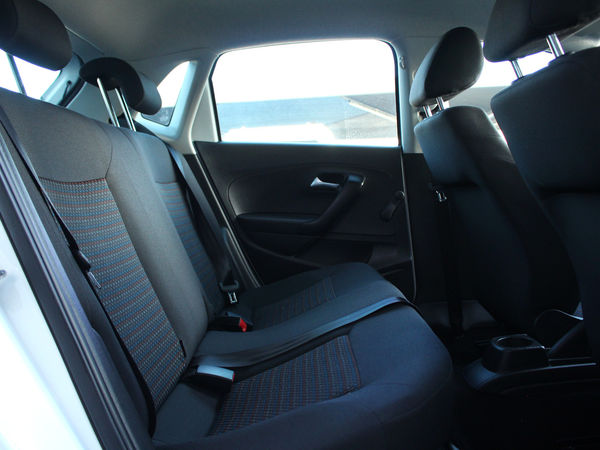 2022-Volkswagen-Polo-Vivo-14-Trendline-5-dr image:5
