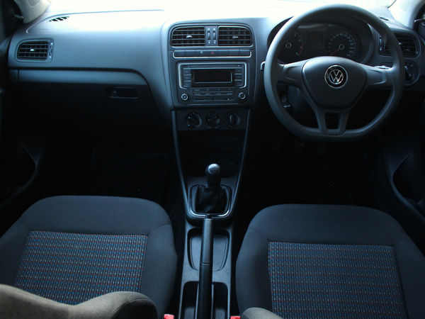 2022-Volkswagen-Polo-Vivo-14-Trendline-5-dr image:6