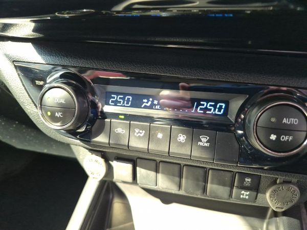 2026-Toyota-Hilux-28-GD-6-Raised-Body-Raider-Auto-Double-Cab image:12