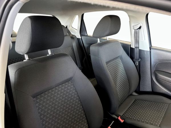 2025-Volkswagen-Polo-Vivo-14 image:14