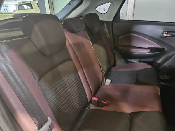 2026-Suzuki-Fronx-15-GLX image:5