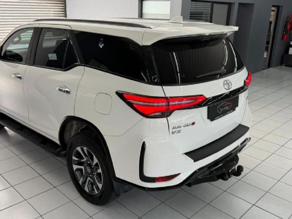 2023-Toyota-Fortuner-28-GD-6-4x4-VX-Auto image:17