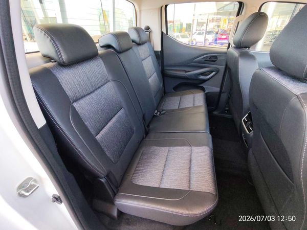 2026-Peugeot-Landtrek-19D-Active-Double-Cab-4x4 image:20