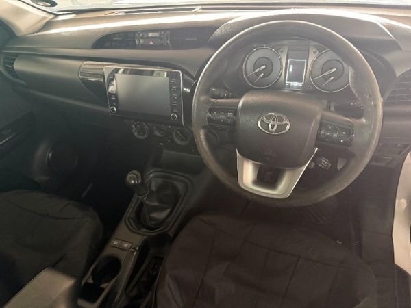 2020-Toyota-Hilux-24-GD-6-Raised-Body-Raider-Single-Cab image:5