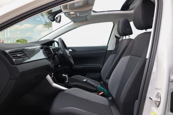 2026-Volkswagen-Polo-10-TSI-Life-Auto-DSG image:8