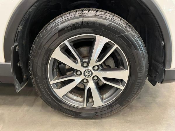 2017-Toyota-RAV4-20-GX-Auto image:8