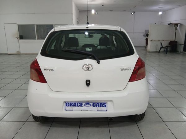 2008-Toyota-Yaris-T3 image:10