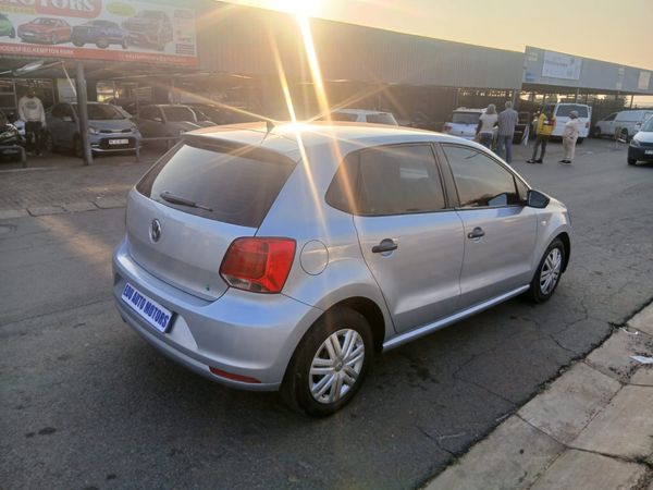 2018-Volkswagen-Polo-Vivo-14 image:14