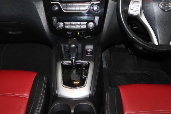 2017-Nissan-Qashqai-12T-Acenta-Auto image:14