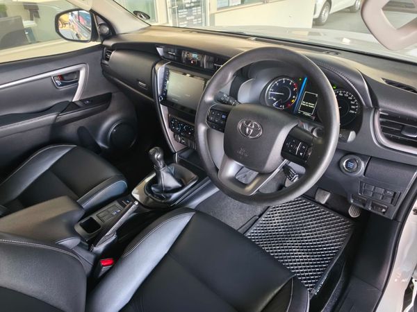 2023-Toyota-Fortuner-24-GD-6-Raised-Body image:9