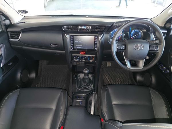2023-Toyota-Fortuner-24-GD-6-Raised-Body image:10