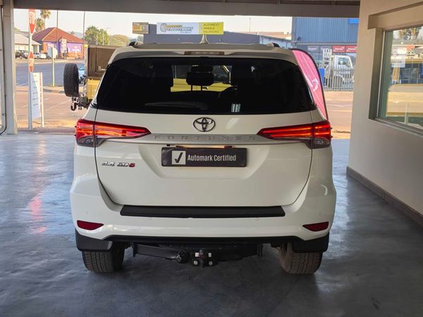 2023-Toyota-Fortuner-24-GD-6-Raised-Body image:5