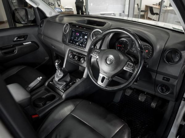 2014-Volkswagen-Amarok-20-TDI-Trendline-103kW-Double-Cab image:16