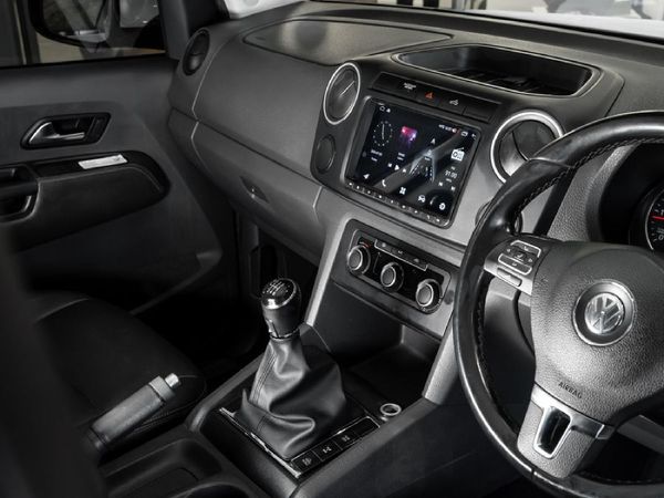 2014-Volkswagen-Amarok-20-TDI-Trendline-103kW-Double-Cab image:17