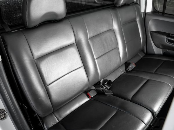 2014-Volkswagen-Amarok-20-TDI-Trendline-103kW-Double-Cab image:24