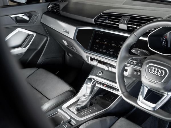 2025-Audi-Q3-Sportback-35TDI-Black-Edition image:17