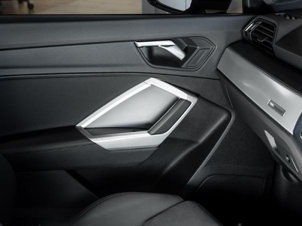 2025-Audi-Q3-Sportback-35TDI-Black-Edition image:20