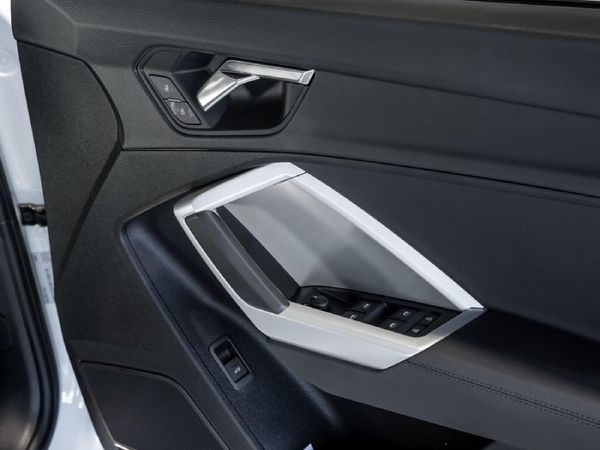 2025-Audi-Q3-Sportback-35TDI-Black-Edition image:22