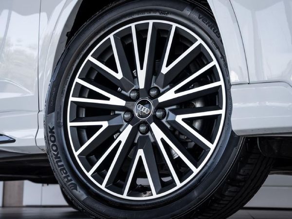 2025-Audi-Q3-Sportback-35TDI-Black-Edition image:4