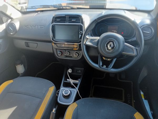 2023-Renault-Kwid-10-Climber-Auto image:3