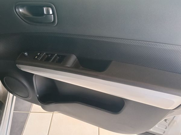 2012-Nissan-X-Trail-20-dCi-4x2-XE image:13