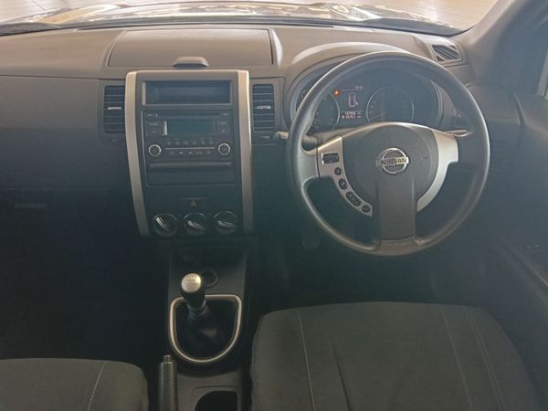 2012-Nissan-X-Trail-20-dCi-4x2-XE image:8