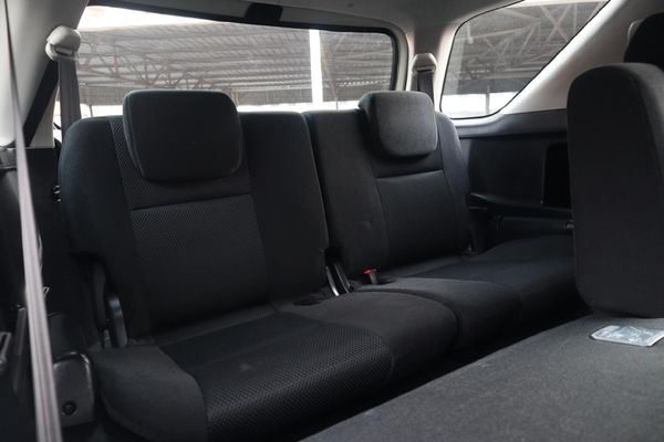 2015-Toyota-Fortuner-25-D-4D-Raised-Body-Auto image:9