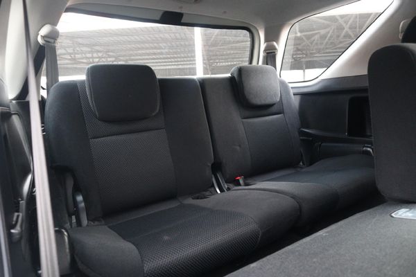2015-Toyota-Fortuner-25-D-4D-Raised-Body-Auto image:10