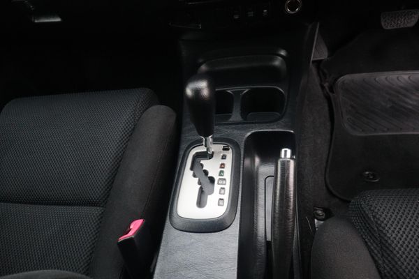 2015-Toyota-Fortuner-25-D-4D-Raised-Body-Auto image:18